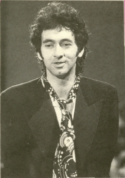 Jona Lewie.