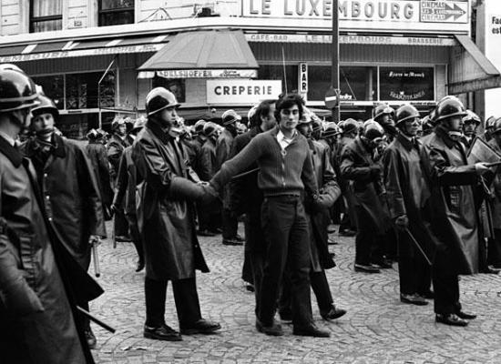 <br />
‎Quartiere di Sorbonne, 3 maggio 1968‎