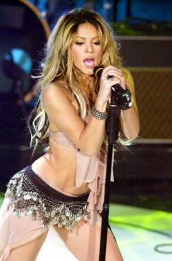 shakira in concert